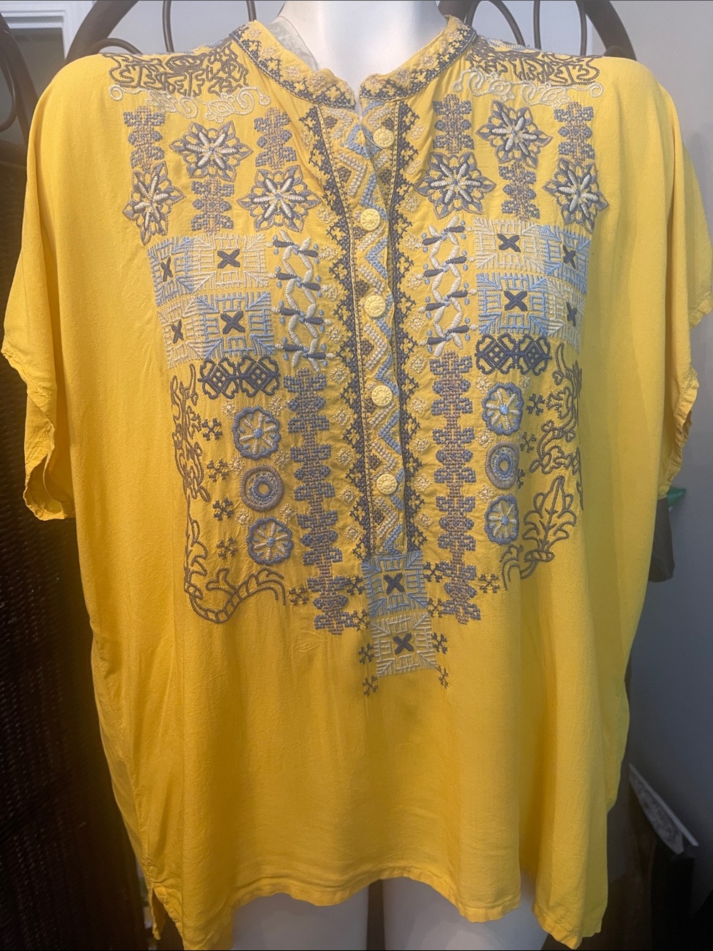 Johnny Was Yellow Embroidered Short Sleeve Top